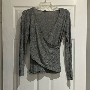 Last call -Ballet style wrap top